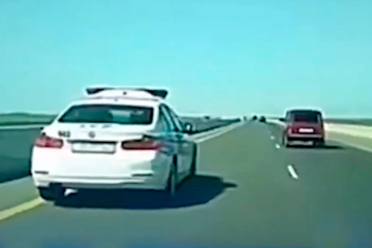 YPX əməkdaşı kobud qayda pozuntusuna yol verib, Dövlət Yol Polisi susur – VİDEO YPX əməkdaşı kobud qayda pozuntusuna yol verib, Dövlət Yol Polisi susur – VİDEO