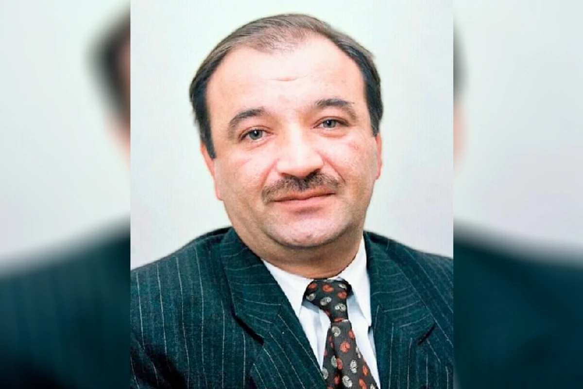 Azərbaycanlı aktyorun vəziyyəti ağırdır - Həkimlər 72 saat vaxt qoyub Azərbaycanlı aktyorun vəziyyəti ağırdır - Həkimlər 72 saat vaxt qoyub