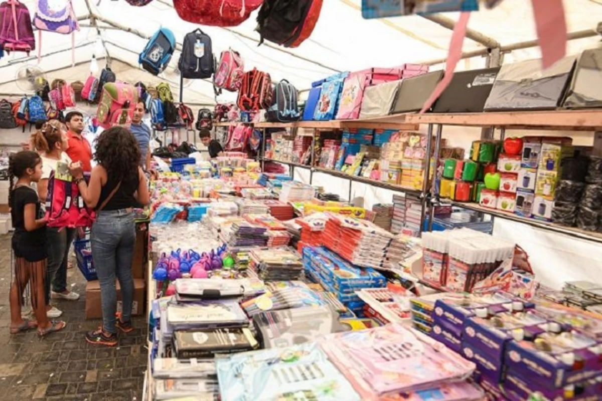 Bakıda 19 yerdə məktəb yarmarkaları fəaliyyətə başlayıb -SİYAHI Bakıda 19 yerdə məktəb yarmarkaları fəaliyyətə başlayıb -SİYAHI
