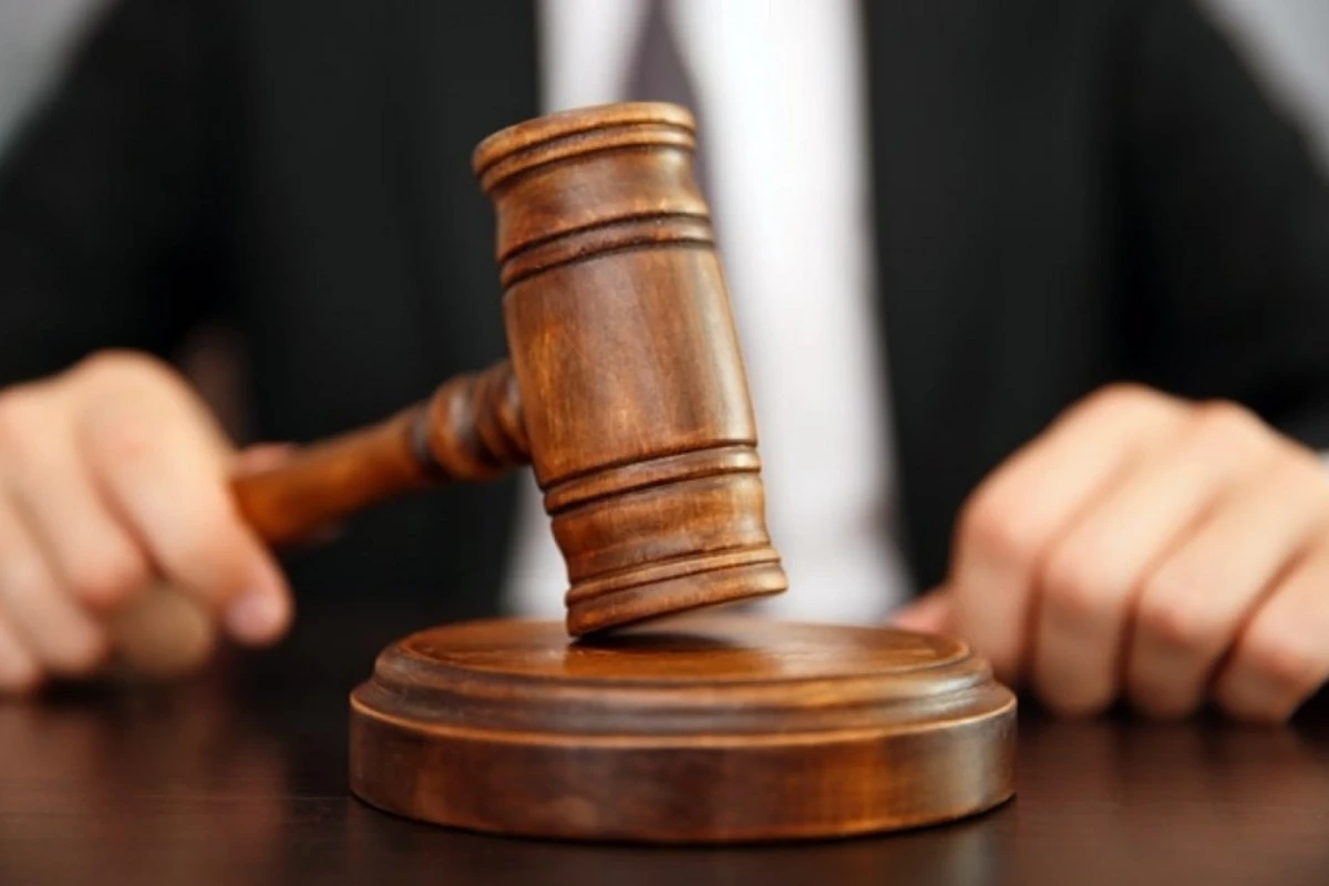 Суд оправдал водителя, обвиняемого в смерти сотрудника дорожной полиции