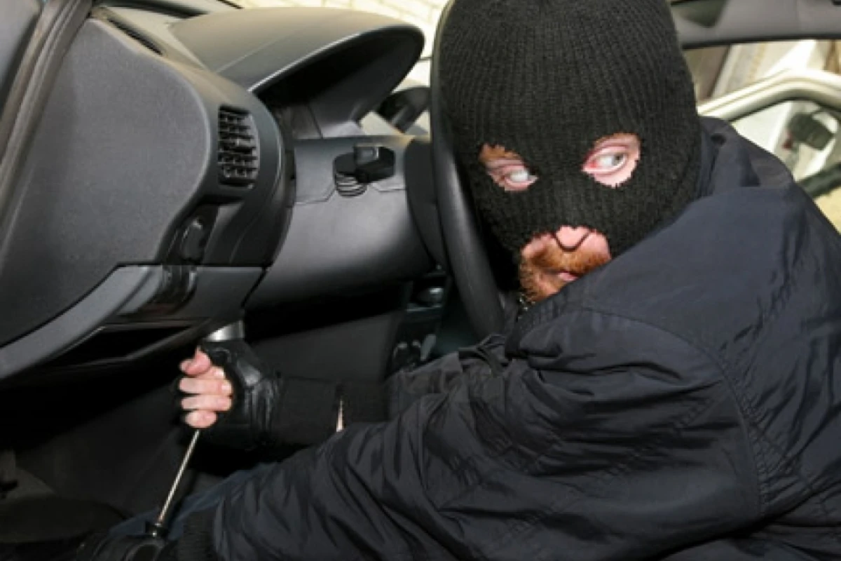 Azərbaycanda VAZ-2107 belə oğurlandı - ANBAAN VİDEO