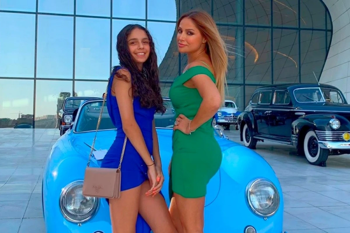 Nigar Camal qızı Jasmin ilə - VİDEO