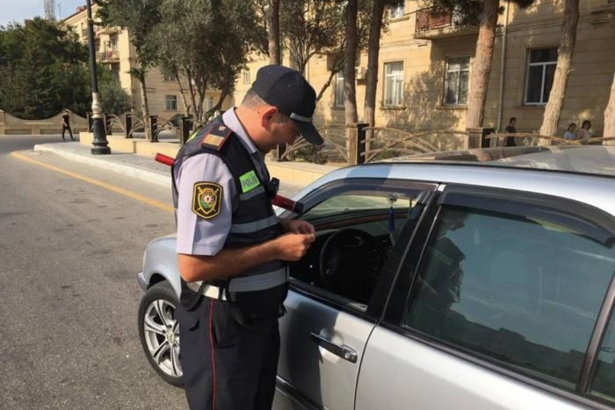 Полиция проводит профилактические мероприятия в Баку - ФОТО