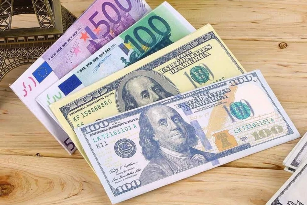 Azərbaycandan külli miqdarda pul çıxarmaq istədilər - FOTO
