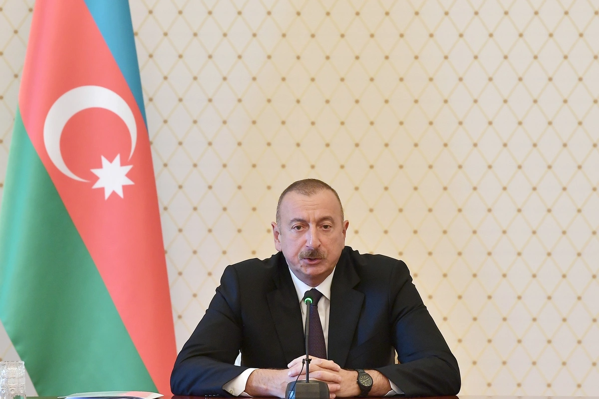 Prezidentdən tələbələri sevindirəcək SƏRƏNCAM - SİYAHI Prezidentdən tələbələri sevindirəcək SƏRƏNCAM - SİYAHI