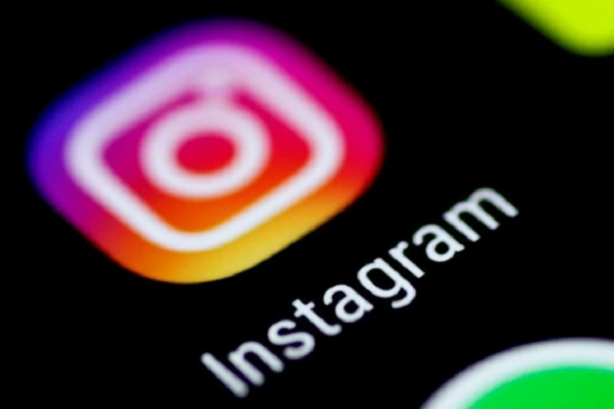 В работе Instagram произошел сбой