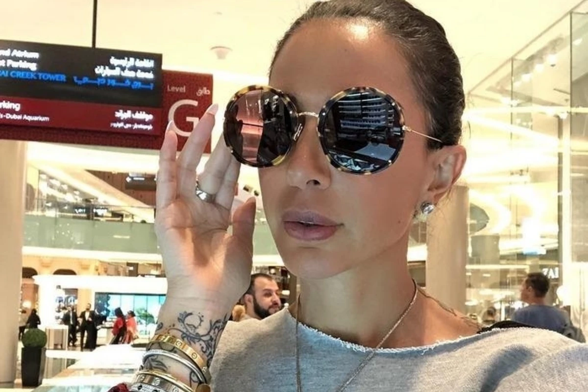 Azərbaycanlı milyarderin qardaşı qızı Sabinanın ticarət mərkəzində başına iş gəldi