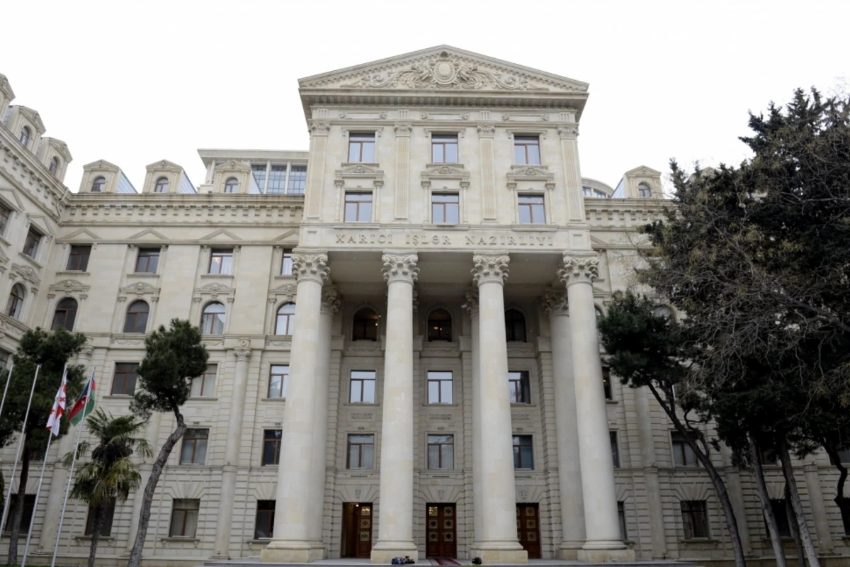 Azərbaycan Fransaya nota verdi Azərbaycan Fransaya nota verdi