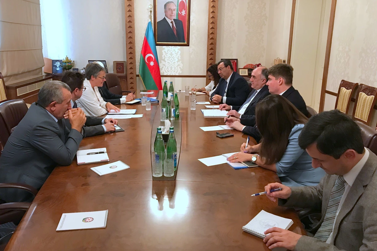 Elmar Məmmədyarov AŞPA prezidenti ilə görüşüb