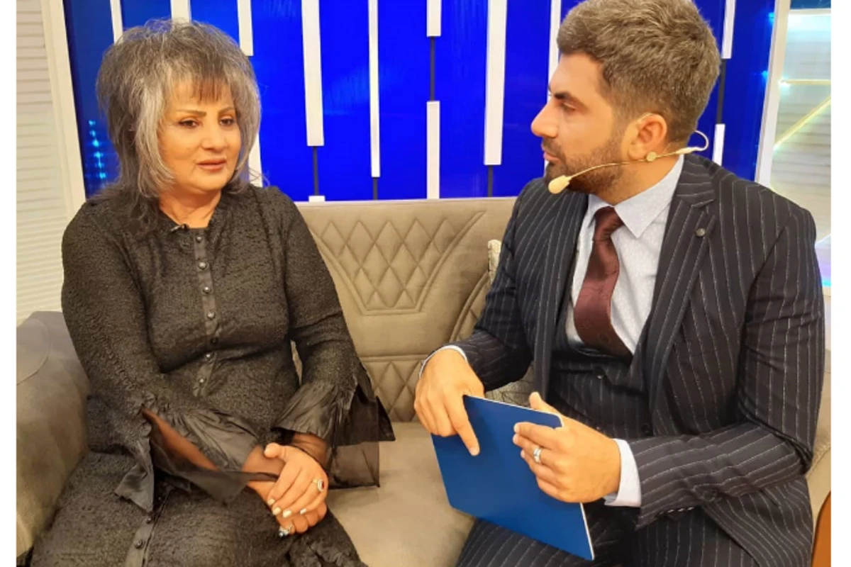 Yeganə övladını itirən Zöhrə Abdullayeva FƏRYAD ETDİ: Zaur, balamı istəyirəm! - VİDEO Yeganə övladını itirən Zöhrə Abdullayeva FƏRYAD ETDİ: Zaur, balamı istəyirəm! - VİDEO