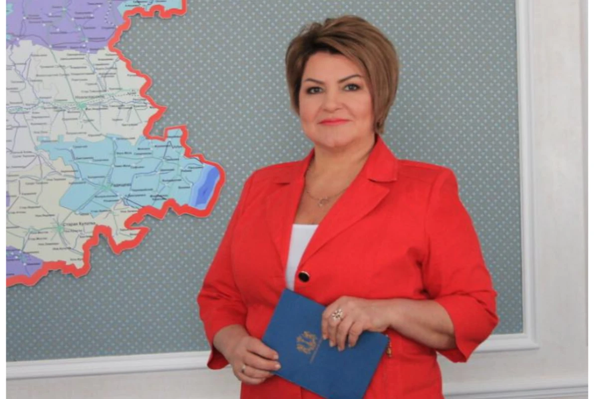 Rus məmur Azərbaycanda çəkdirdiyi şəkillərə görə üzr istədi - FOTO Rus məmur Azərbaycanda çəkdirdiyi şəkillərə görə üzr istədi - FOTO