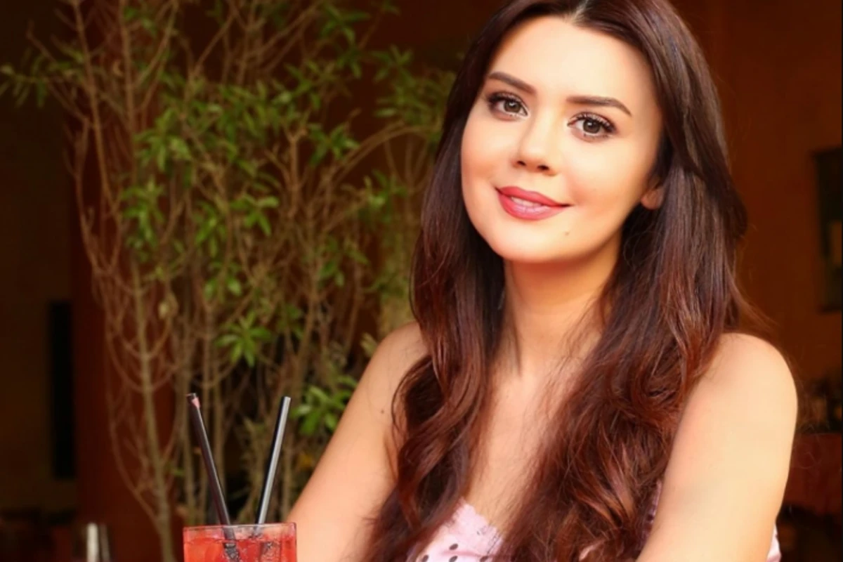 Oksana Rəsulova: “Onun evli olmağını yeni öyrənmişəm”
