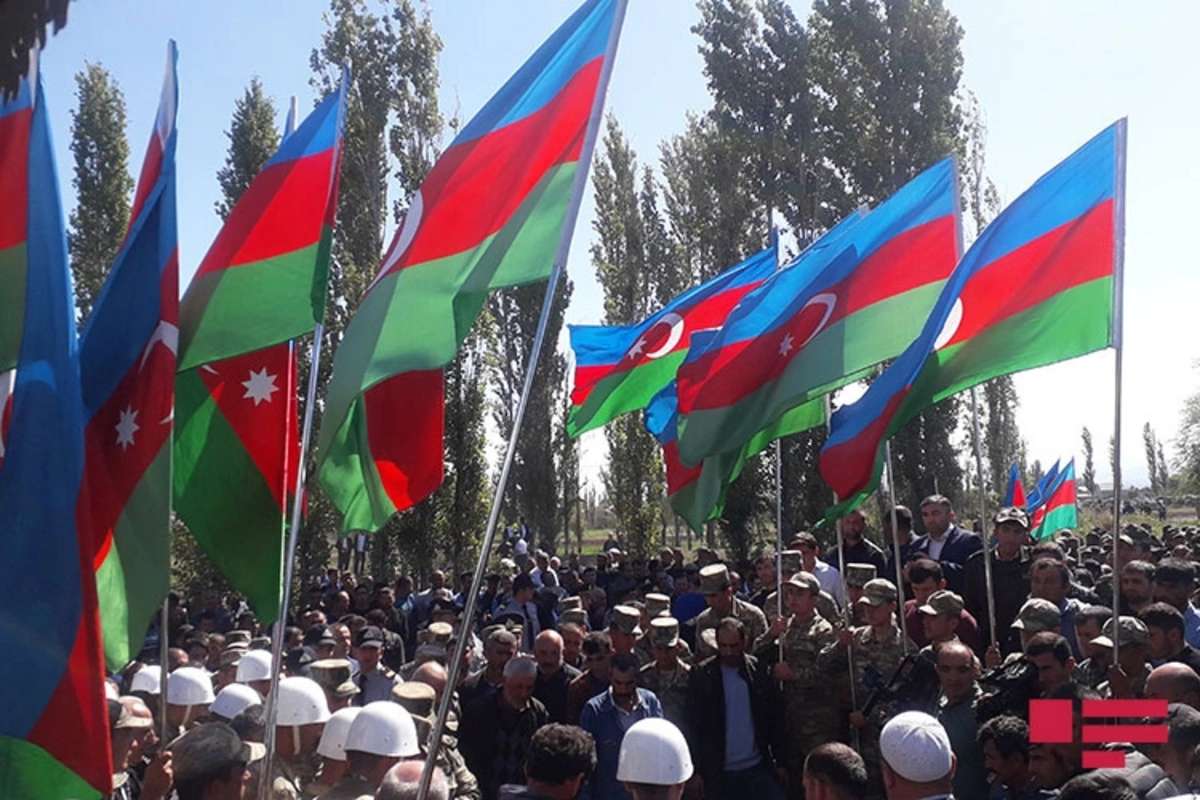 Hərbi qulluqçumuz torpağa tapşırılıb Hərbi qulluqçumuz torpağa tapşırılıb