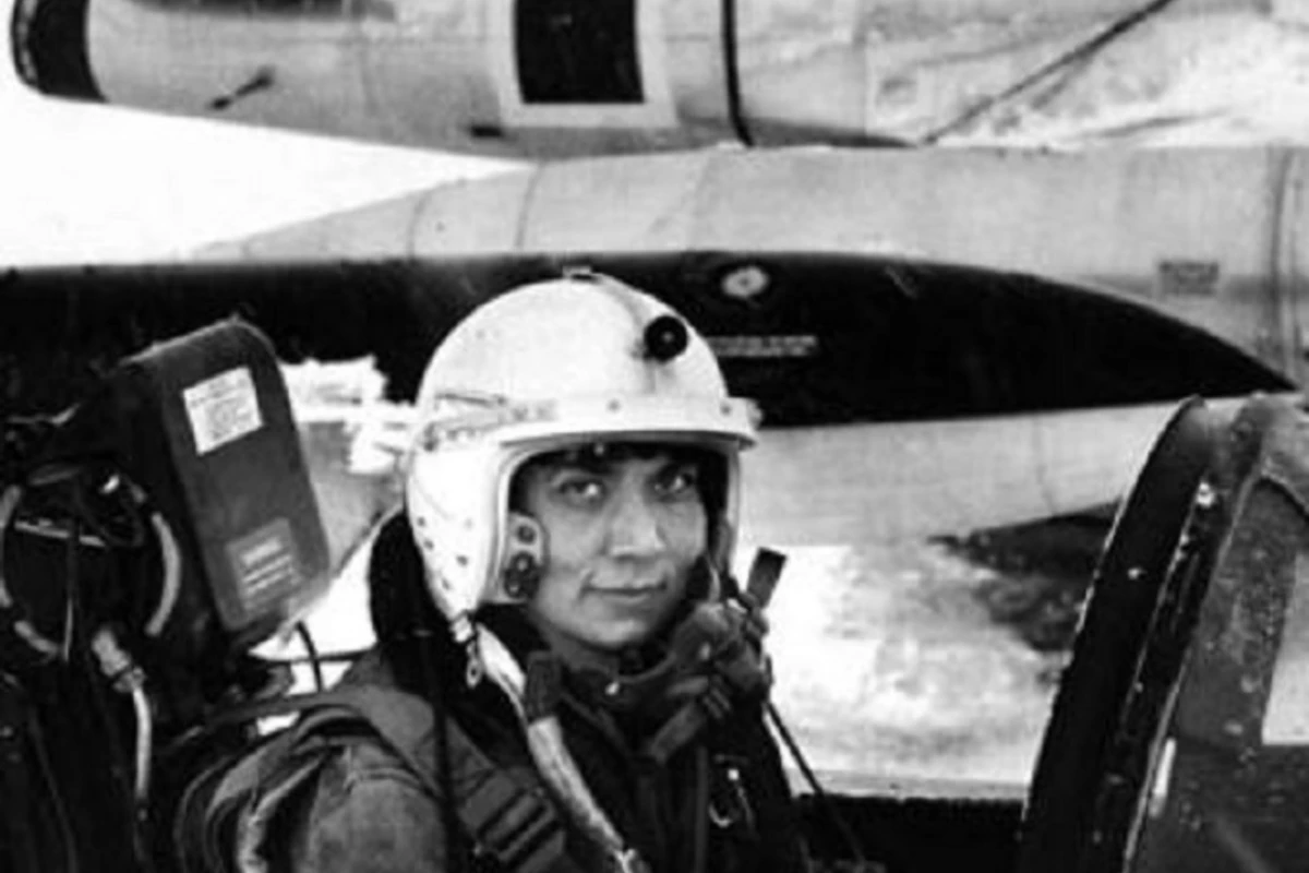 NATO-nun ilk azərbaycanlı qadın pilotu: Ləman Bozqurd kimdir? - FOTO
