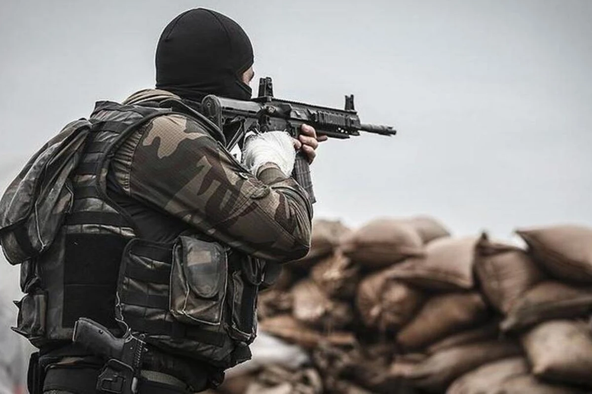Türkiyədə terrorçuların öldürülmə anı - VİDEO Türkiyədə terrorçuların öldürülmə anı - VİDEO