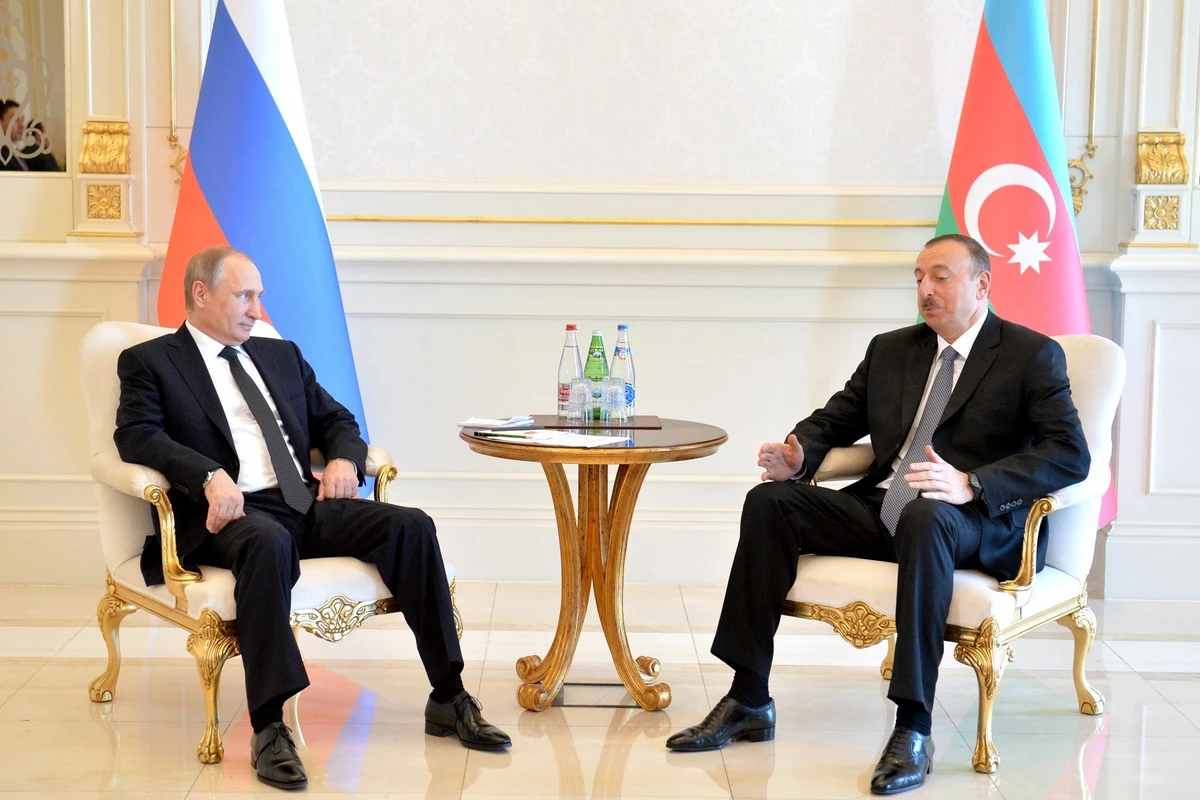 İlham Əliyev Putinlə görüşəcək İlham Əliyev Putinlə görüşəcək