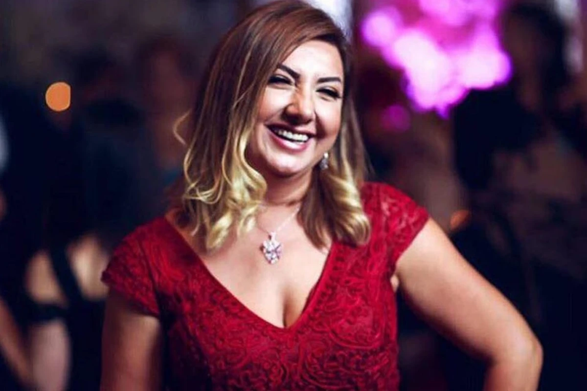 Nazilə Səfərli hamamda saz çalan xanım aşığa SÖZ ATDI – VİDEO Nazilə Səfərli hamamda saz çalan xanım aşığa SÖZ ATDI – VİDEO