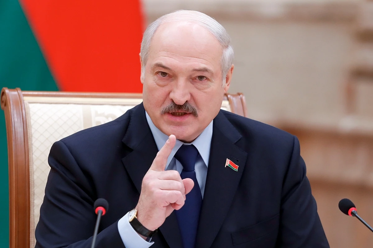Лукашенко готов ввести миротворцев в Донбасс