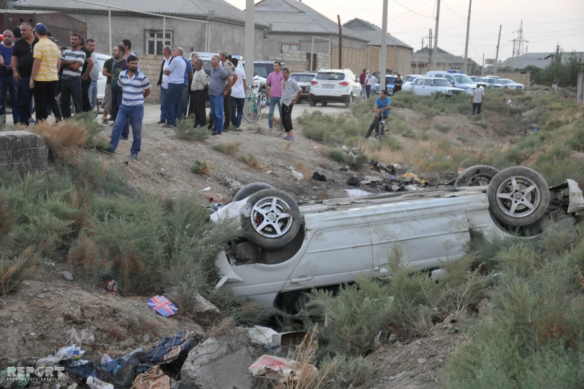Azərbaycanda ağır yol qəzası - 1 nəfər öldü, 4 yaralı var