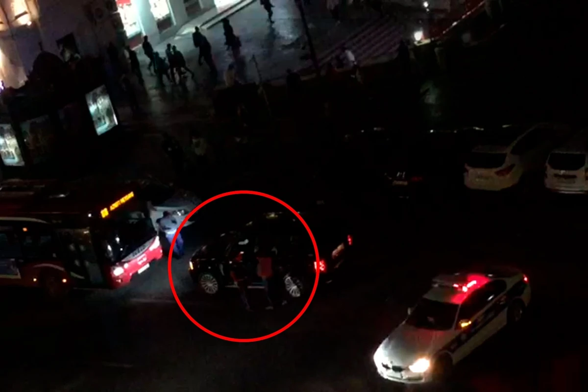 Bakıda “Range Rover” sürücüsündən yol polisinin gözü qarşısında dərəbəylik - VİDEO