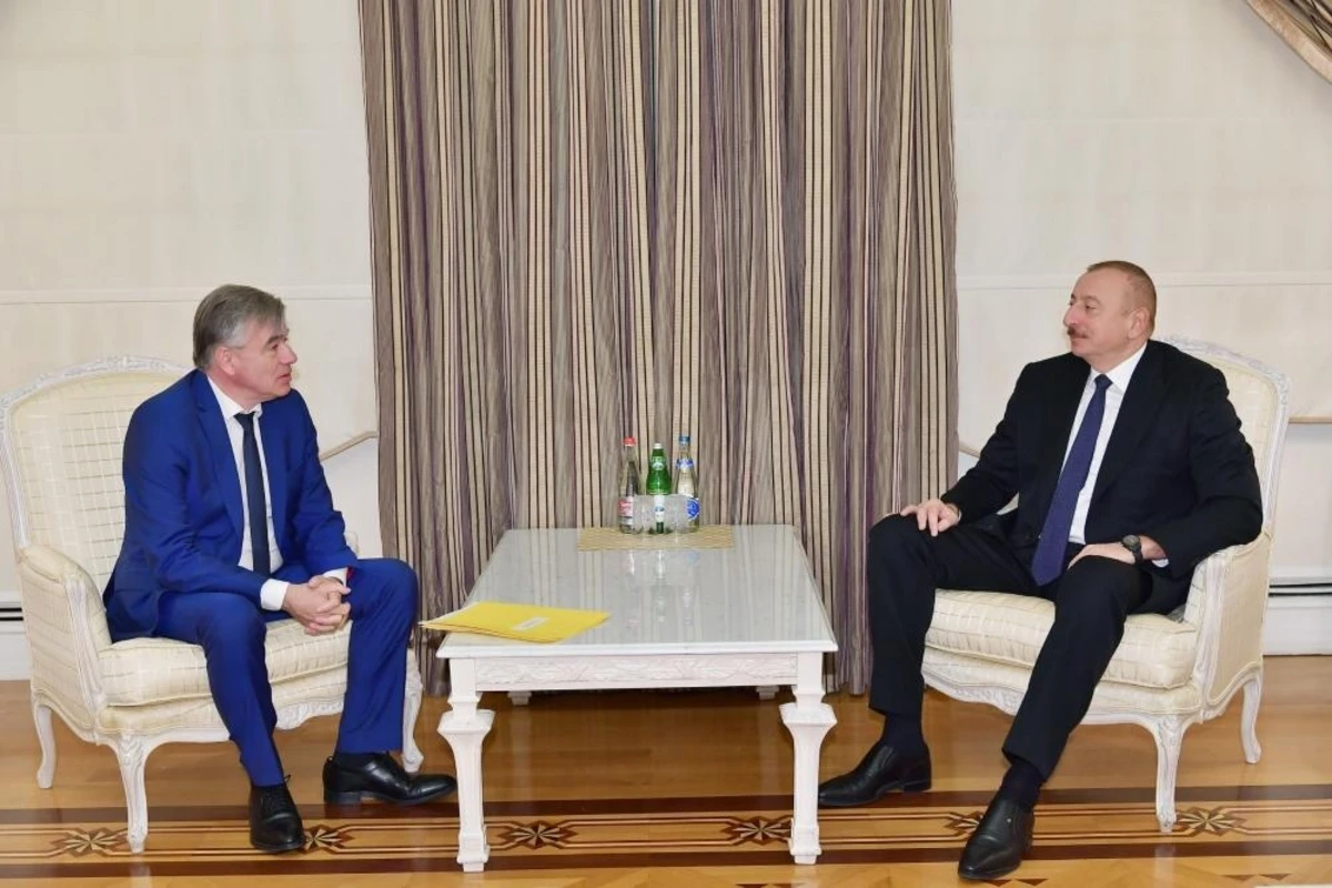 Президент Ильхам Алиев принял Алена Юпера - ФОТО