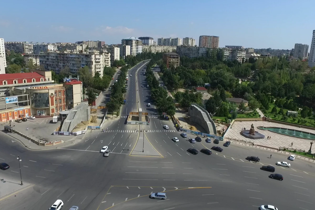 В Баку строятся уникальные пешеходные переходы - ФОТО