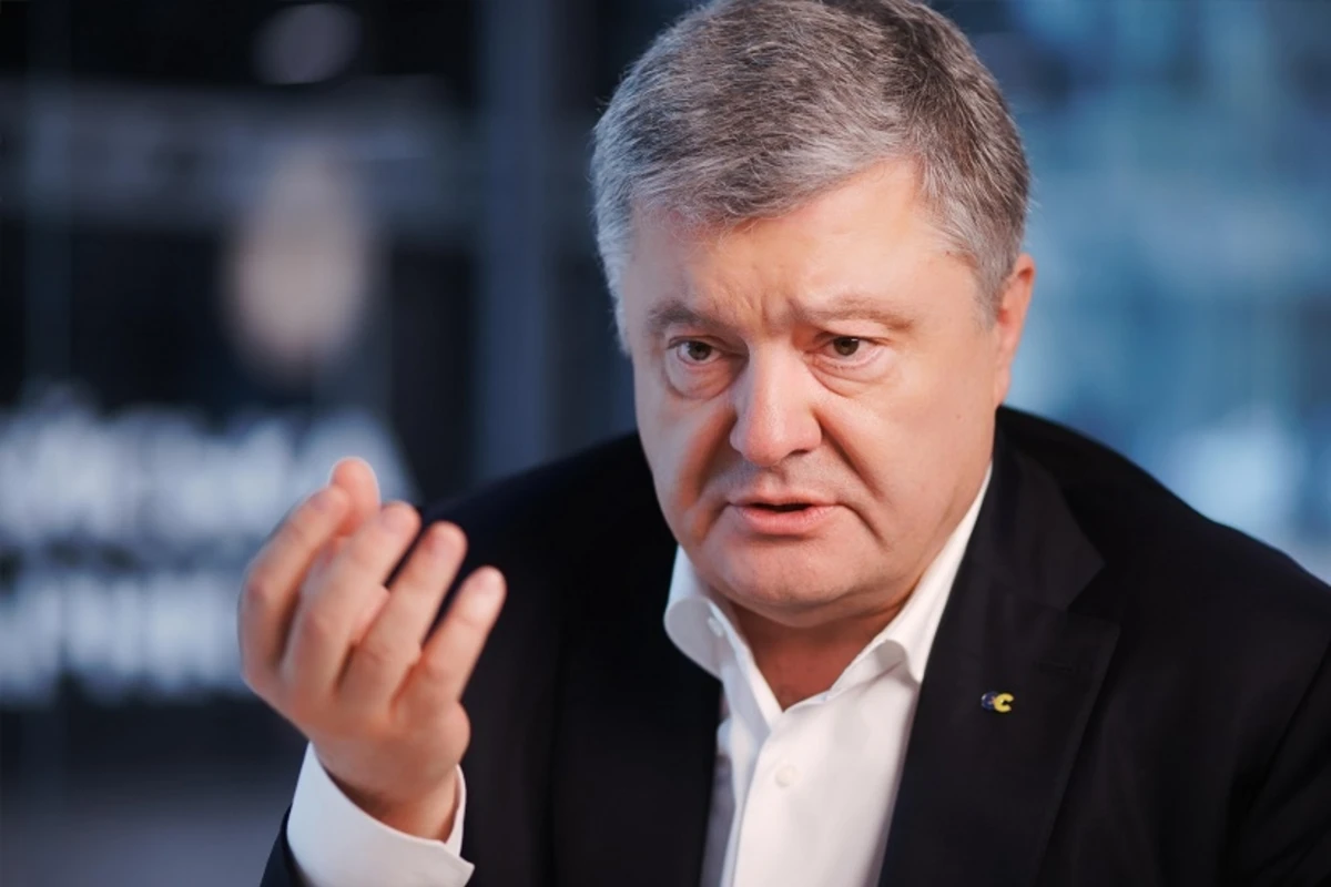Порошенко даст показания на детекторе лжи