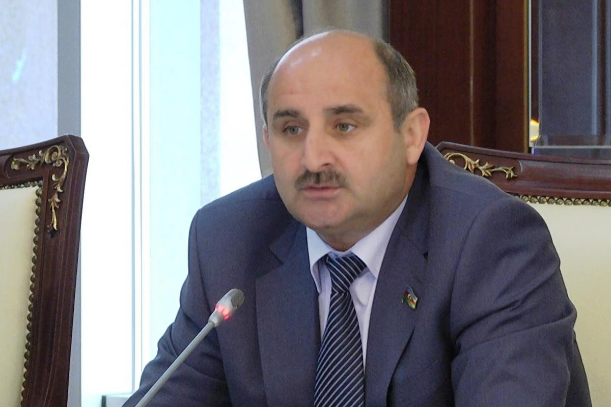 Daha bir deputatın adı borc qalmaqalında hallandı