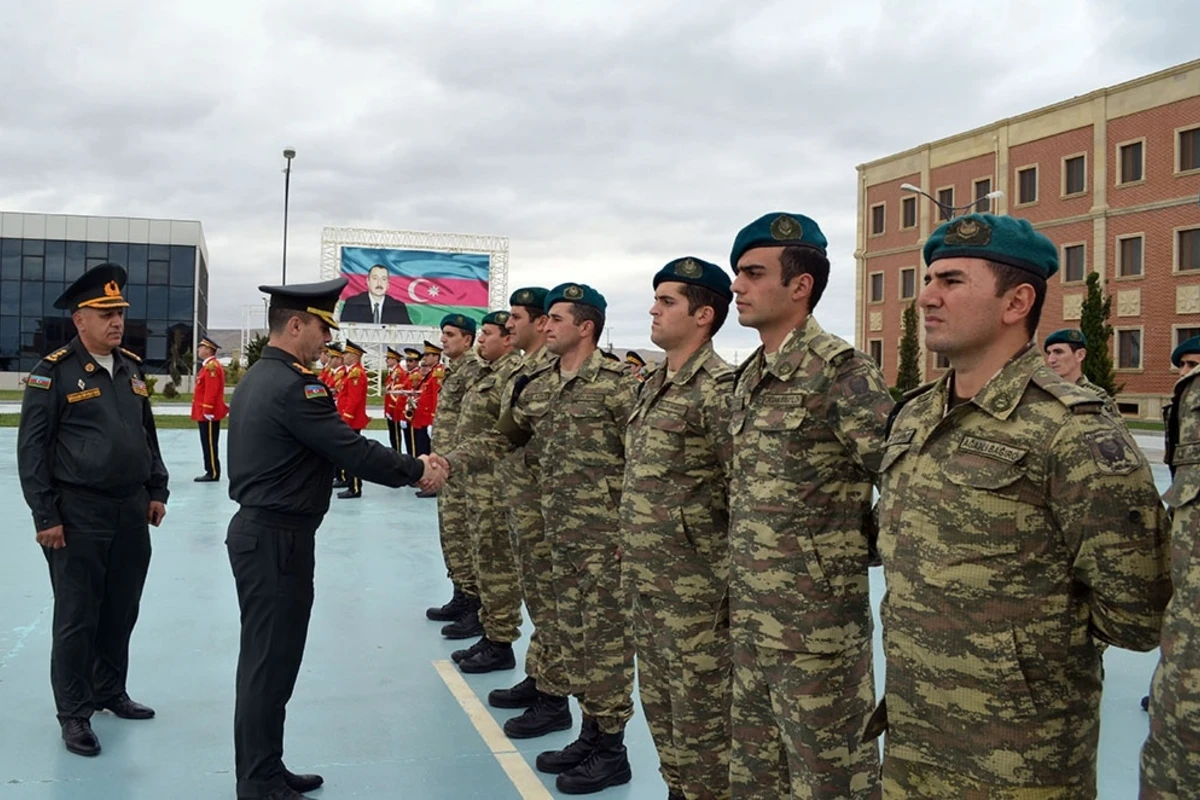 Almaniyada təlimdə olan hərbçilərimiz Bakıya qayıdıb - FOTO Almaniyada təlimdə olan hərbçilərimiz Bakıya qayıdıb - FOTO