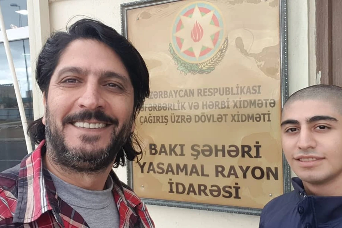 Tanınmış teleaparıcı oğlunu əsgər yola saldı - FOTO