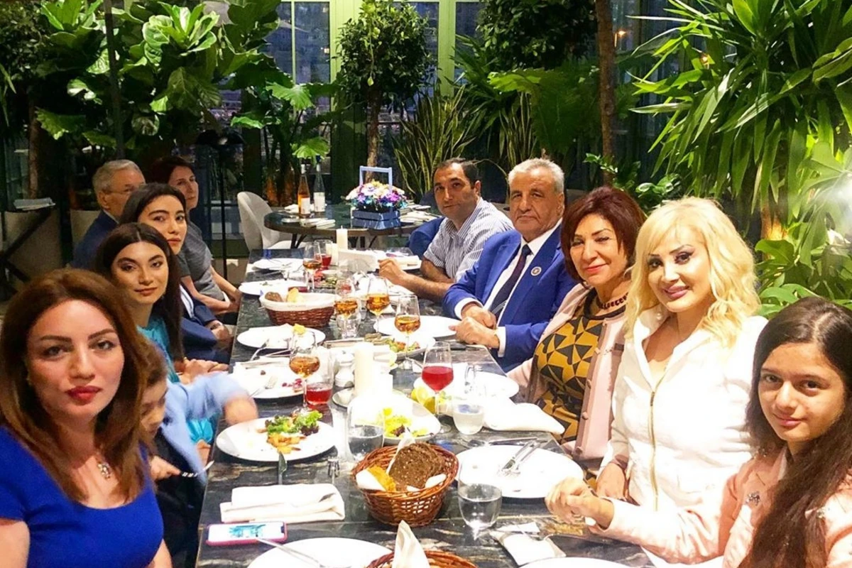 Tağı Əhmədovun nəvəsinin doğum günündən FOTOLAR