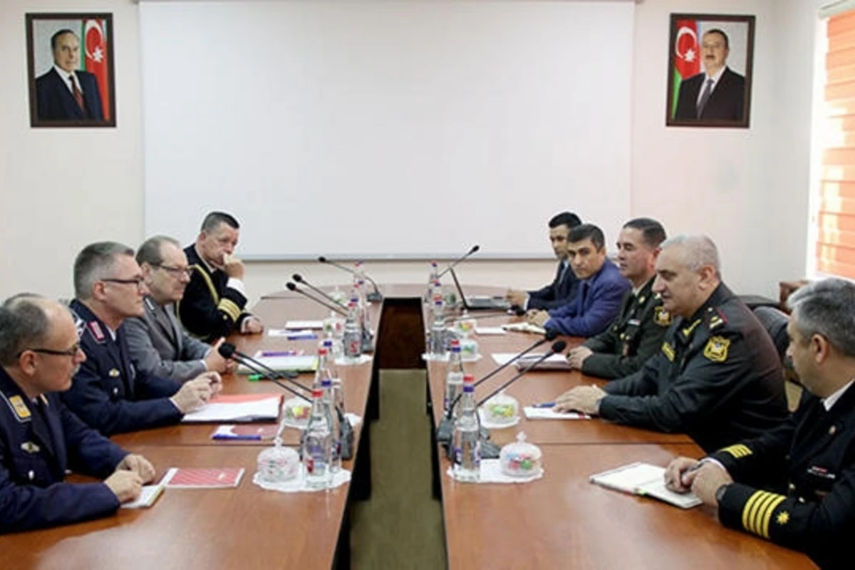 Azərbaycan və Almaniya Müdafiə nazirlikləri arasında danışıqlar keçirilib