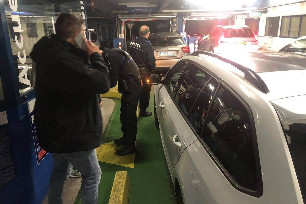 “Düdelanj” - “Qarabağ” oyunu zamanı daha bir insident - FOTO “Düdelanj” - “Qarabağ” oyunu zamanı daha bir insident - FOTO