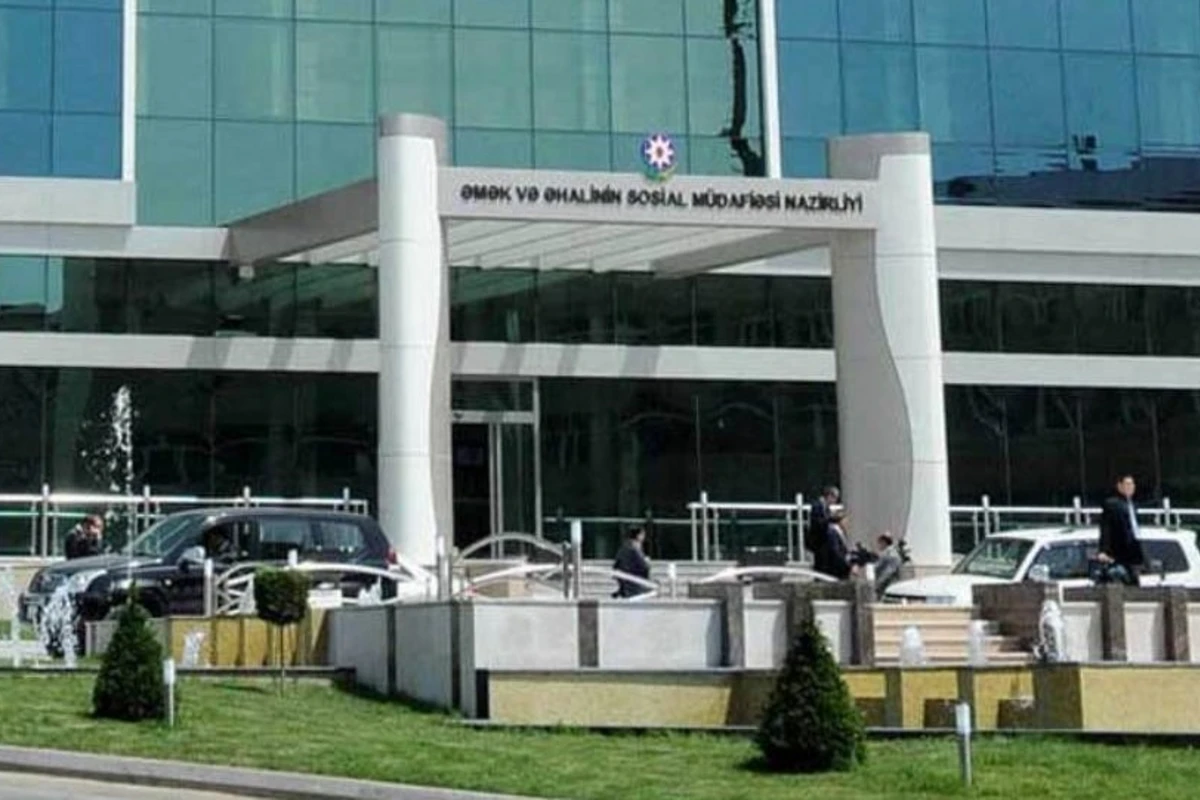 Nazirlik: Polkovnik-leytenantın təqaüdündən hər ay 300 manat tutulacaq
