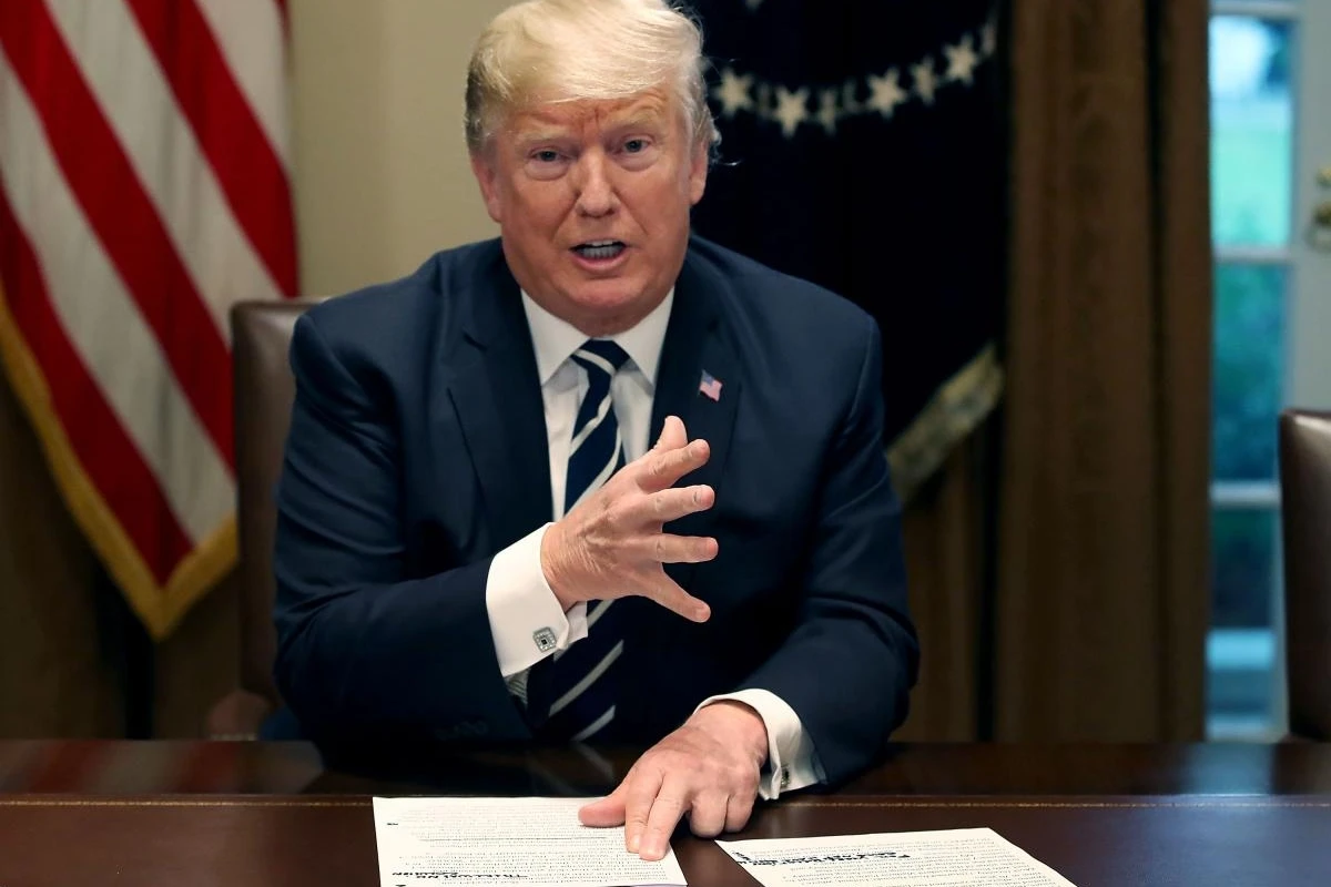 Назвавший себя непревзойденным Трамп пригрозил уничтожить экономику Турции
