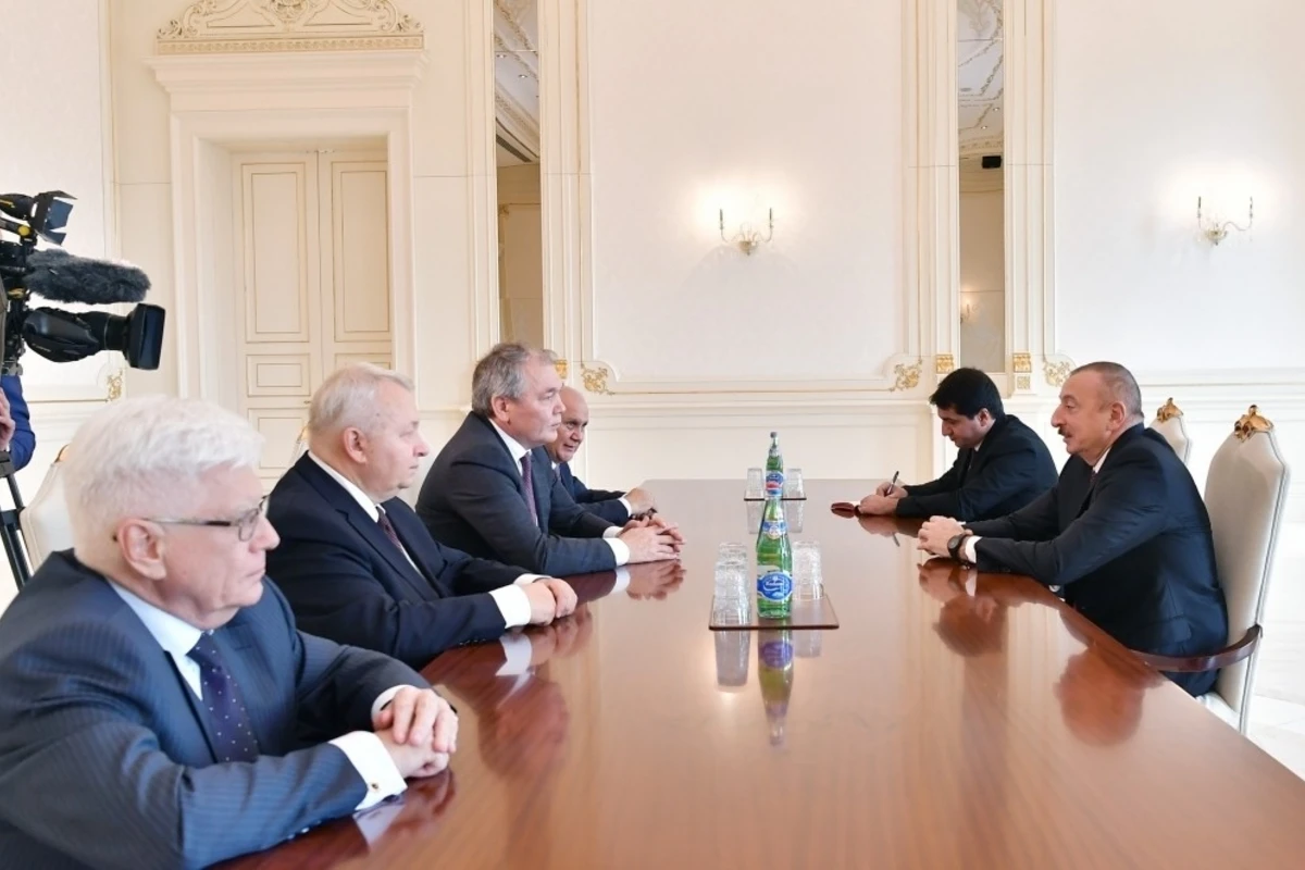 Prezident İlham Əliyev Rusiya nümayəndə heyətini qəbul edib Prezident İlham Əliyev Rusiya nümayəndə heyətini qəbul edib