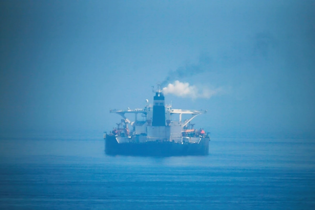На иранском танкере в Красном море произошел взрыв