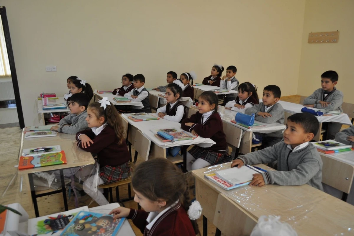 Dərs vaxtı tənəffüsə vaxt tapmayanlar - Zaman uzadıla bilər – TƏKLİF - VİDEO