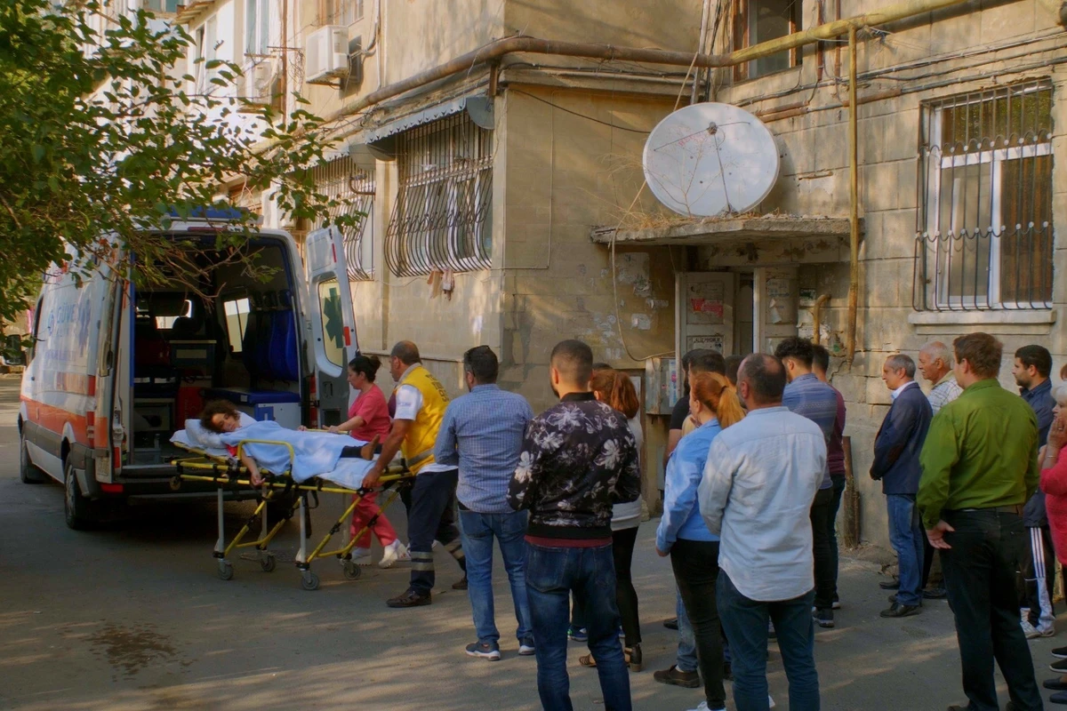 Azərbaycanlı bloger boşanmış arvadını öldürdü – VİDEO Azərbaycanlı bloger boşanmış arvadını öldürdü – VİDEO