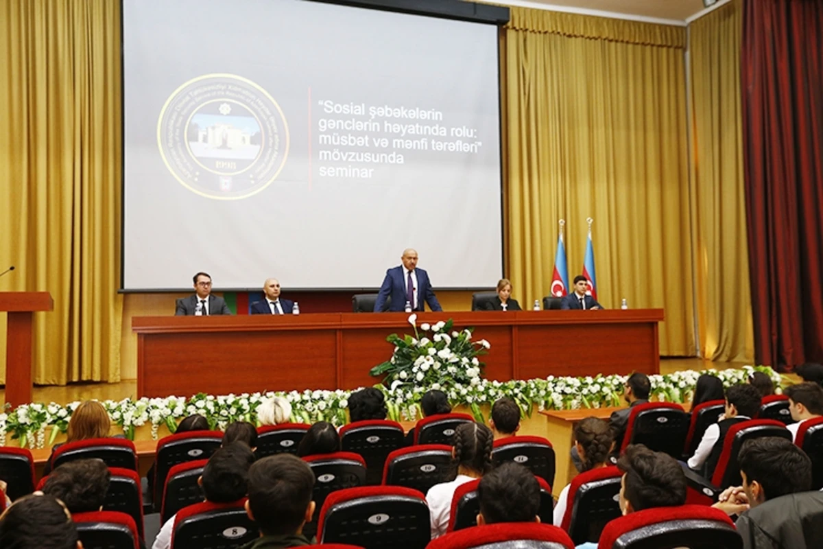 DTX sosial şəbəkələrdən düzgün və səmərəli istifadə ilə bağlı seminar keçirib DTX sosial şəbəkələrdən düzgün və səmərəli istifadə ilə bağlı seminar keçirib