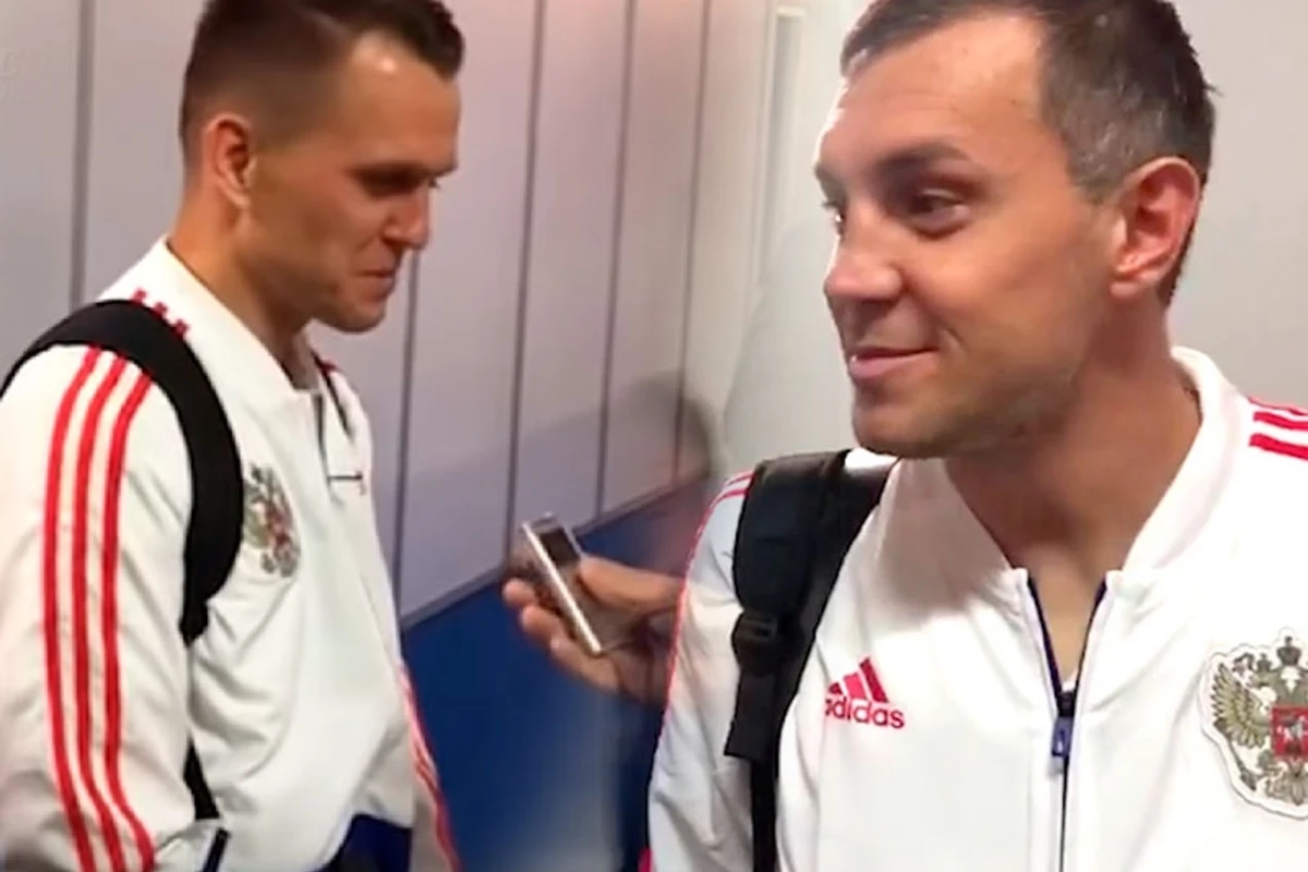 Dzyuba Çerışevlə belə zarafat etdi - VİDEO Dzyuba Çerışevlə belə zarafat etdi - VİDEO