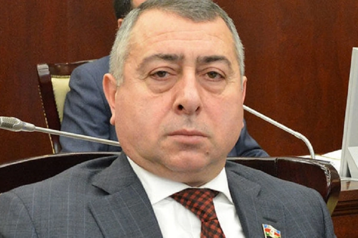 Rafael Cəbrayılovun şok səs yazısı yayıldı: “Türməyə gedirəm...” - AUDİO Rafael Cəbrayılovun şok səs yazısı yayıldı: “Türməyə gedirəm...” - AUDİO