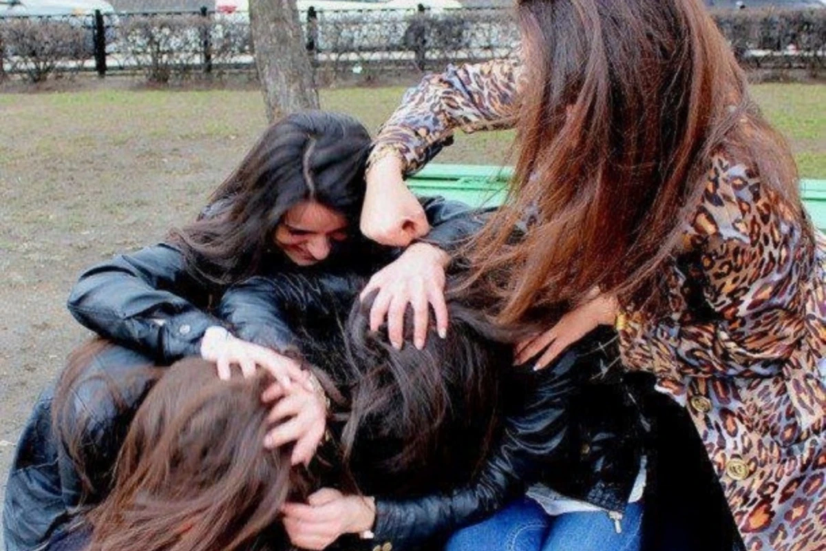 Bakıda qadınlar arasında əlbəyaxa dava düşdü - 1 nəfər xəsarət aldı