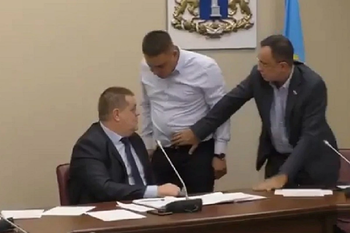 Депутаты чуть не подрались из-за нетрадиционной ориентации - ВИДЕО