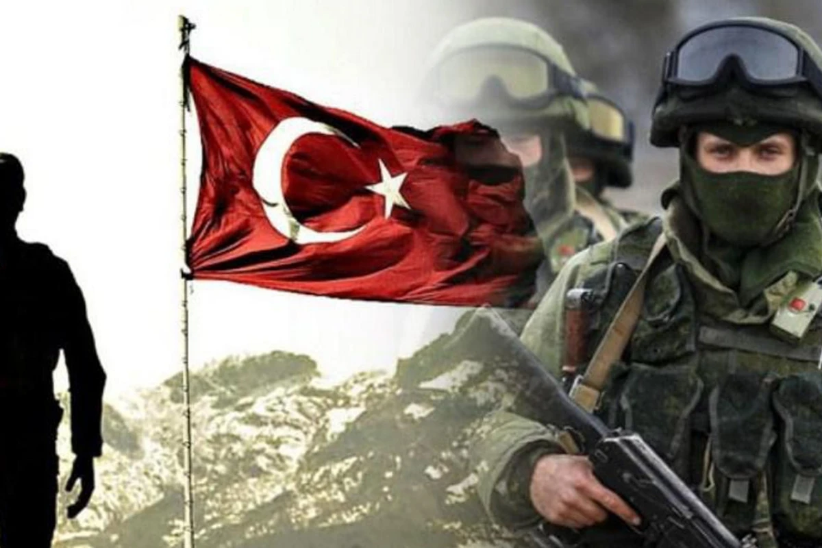 İran Türk əsgəri ilə fəxr etdiyini yazan azərbaycanlı futbolçunu cəzalandırdı - FOTO