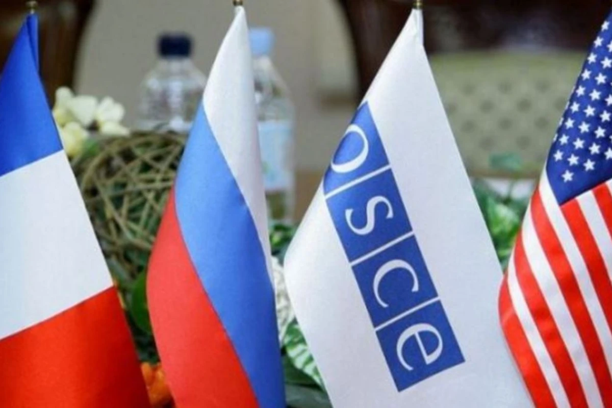 Сопредседатели прибыли в Азербайджан