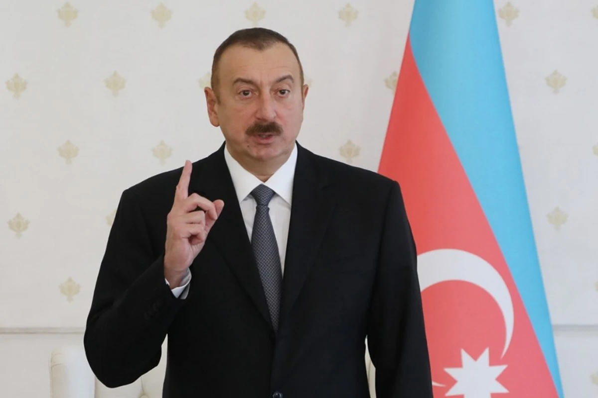 Президент предупредил тех, кто использует рэкет-журналистику в качестве оружия - ВИДЕО