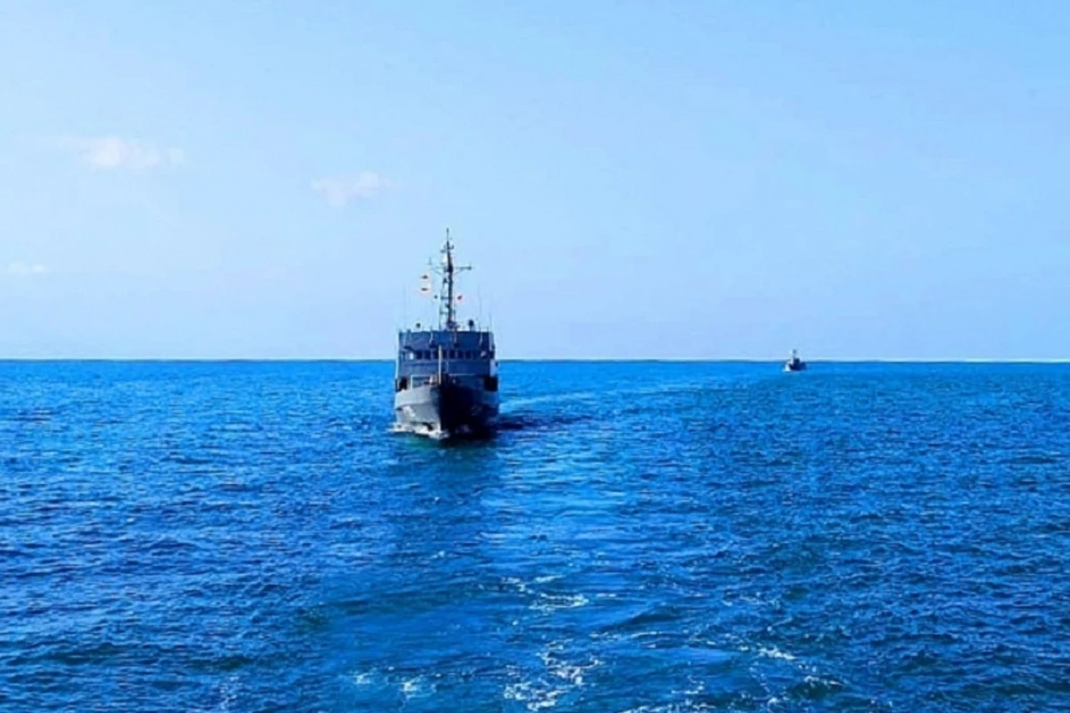 ВМС Азербайджана проводят тактические учения