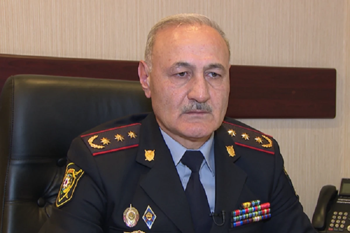 Bakı polisi mitinqin təşkilatçılarına xəbərdalıq etdi - VİDEO Bakı polisi mitinqin təşkilatçılarına xəbərdalıq etdi - VİDEO