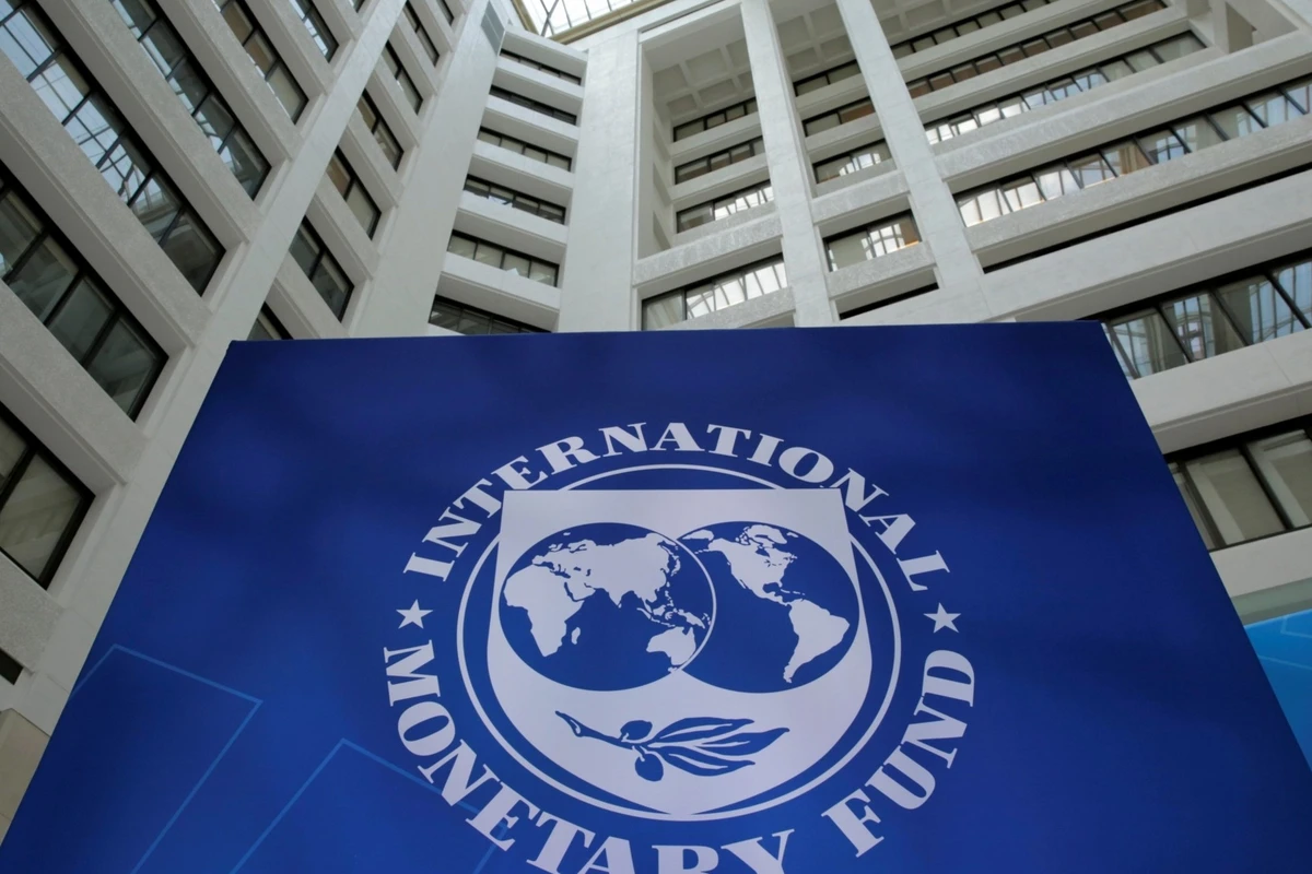 МВФ: Экономика Азербайджана в 2019 году вырастет на 2,7%